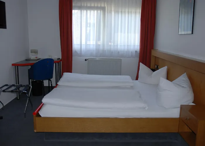 فندق زور بوست ليفيم