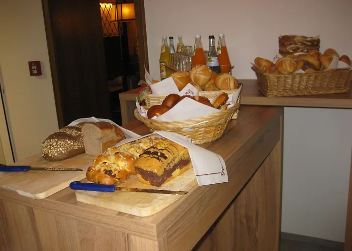 زور بوست فندق