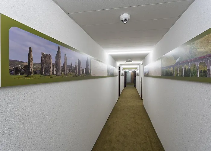 فندق زور بوست 3*