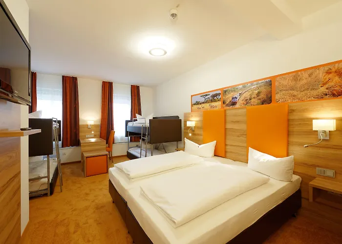 فندق زور بوست 3*