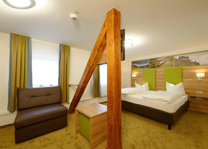 زور بوست 3* ليفيم