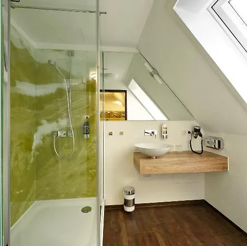 زور بوست ليفيم