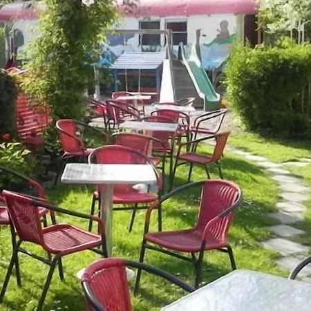 زور بوست 3* ليفيم