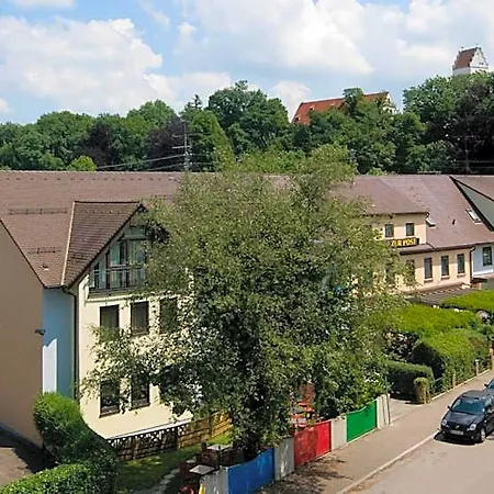 Zur Post Hotel 3*