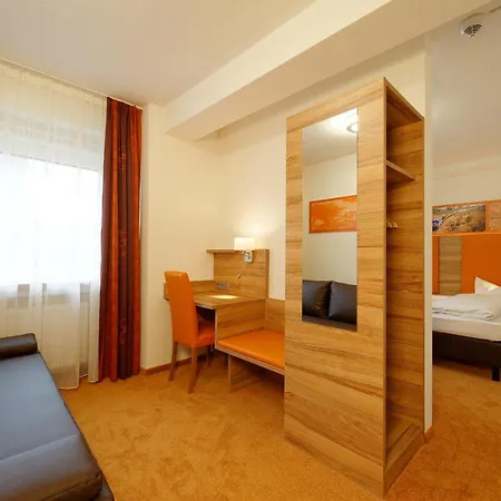Zur Post Hotel 3*