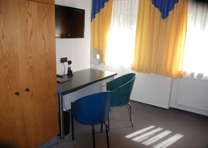 Zur Post לאיפהיים